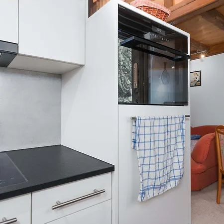 Cozy Diemtigtal Maisonette - Alpine Charm Parking Diemtigen